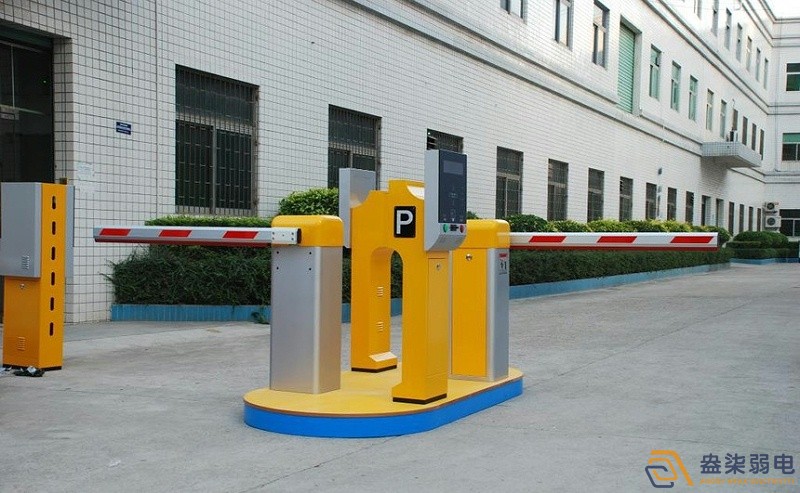 工廠停車(chē)道閘價(jià)格受哪些因素影響？